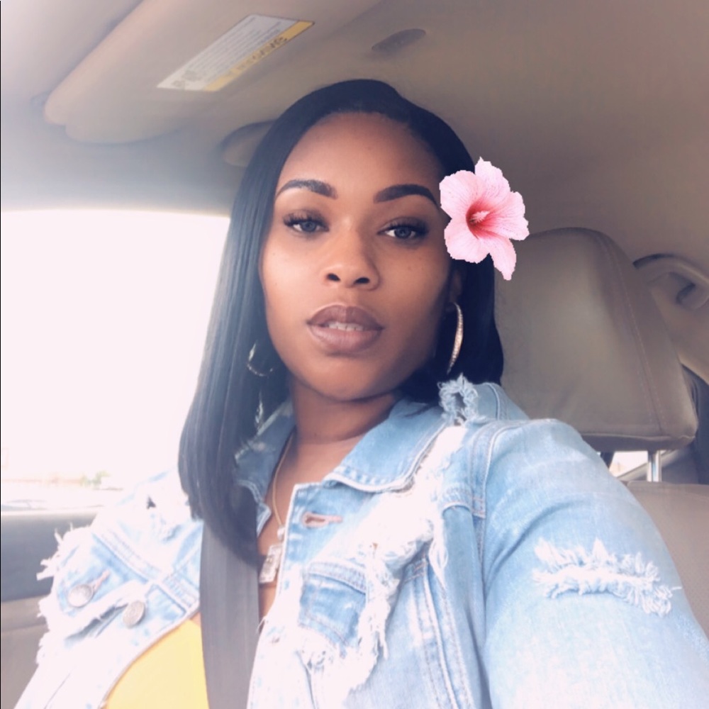 Meet your Posher, Brandi